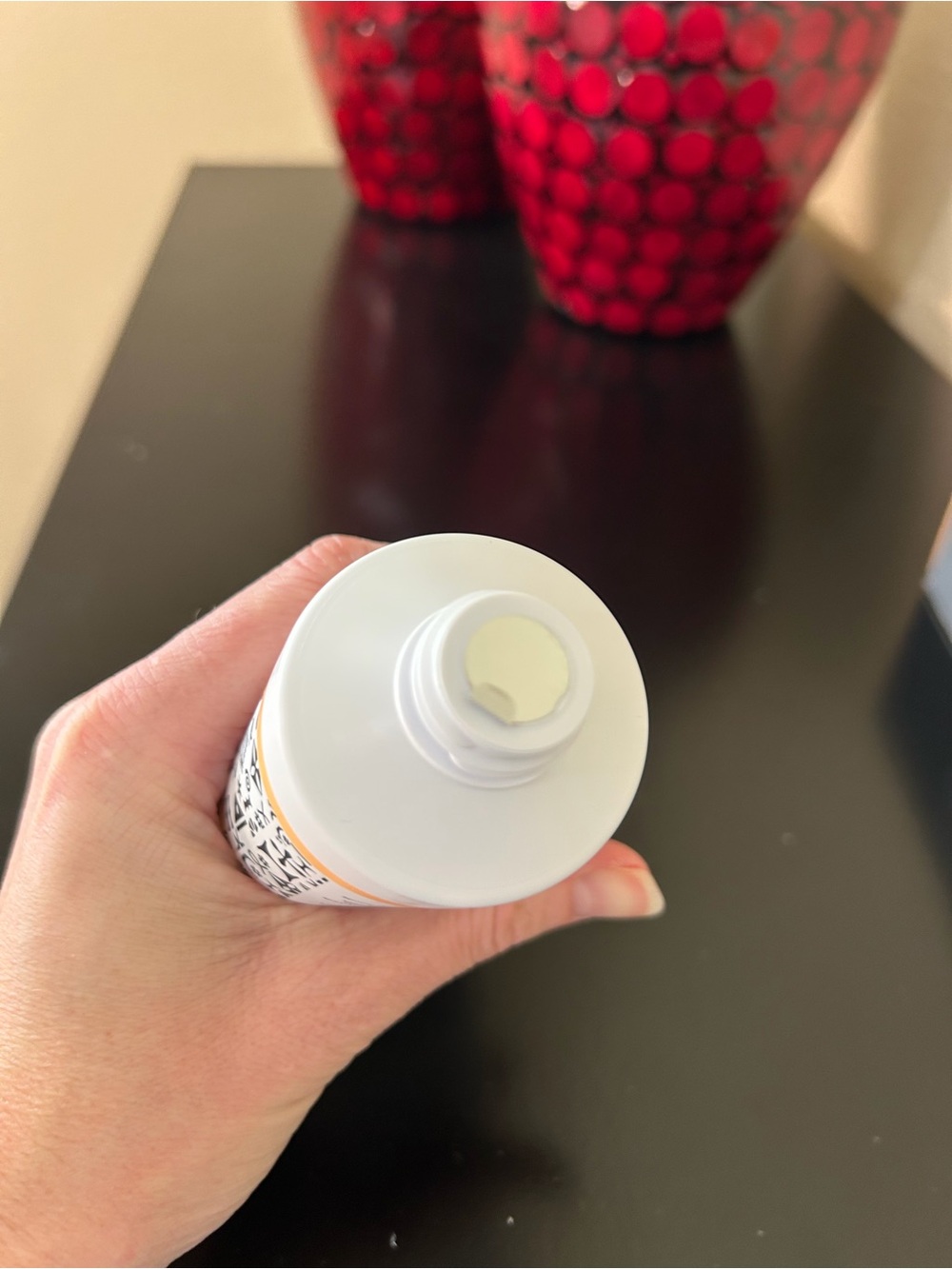 Drunk Elephant Beste No.9 Jelly Cleanser — White and Orange Packaging - Picture 7 of 17